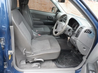 ISUZU D-MAX 2.5 CAB 4 MT ปี 2004 รถสวยพร้อมใช้ จัดไฟแนนซ์ได้ T.086-527-9533 ISUZU D-MAX 2.5 CAB 4 MT ปี 2004 รถสวยพร้อมใช้ จัดไฟแนนซ์ได้ T.086-527-9533