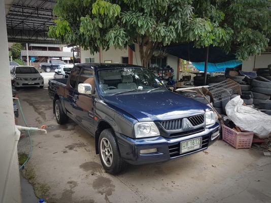 Mitsubishi strada cab ราคา 135,000 +++++++++ + รถปี 2541 สีน้ำเงินสวย + เครื่องยนต์ ดีเซล 2800 cc แน่นๆ + ช่วงล่างดี + แอร์เย็น + เกียร์ธรรมดา + พวงมาลัยเพาเวอร์ + กระจกไฟฟ้า + แม็กไลเนอร์ + ล้อแม็ก ราคา 135,000 บาท พร้อมโอนครับ *****ลูกค้าเครดิสดี ลูกค้า