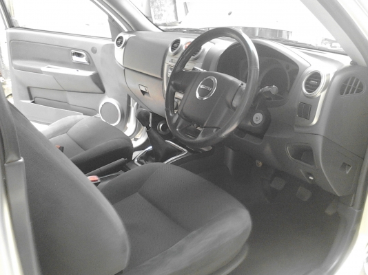 ISUZU  D-MAX PLATINUM  2.5 SLX  ปี09