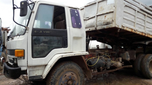 ขาย 10 ล้อดั้ม ROCKY 175 วางเครื่อง 6BG1 เทอร์โบอินเตอร์ 230 แรงม้า ช่วงล่าง FUSO เบรคทิฟฟี่ พาวเวอร์ มีระบบลากพ่วง ทะเบียนครบพร้อมโอน ขาย 10 ล้อดั้ม ROCKY 175 วางเครื่อง 6BG1 เทอร์โบอินเตอร์ 230 แรงม้า ช่วงล่าง FUSO เบรคทิฟฟี่ พาวเวอร์ มีระบบลากพ่วง ทะเบียนครบพร้อมโอน