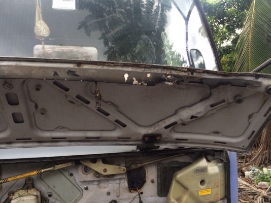 รถฮีโน่ 6 ล้อ บรรทุกน้ำมัน FC4J  140 แรงม้า. ปี 44. , ( * มี ขาย 2 คัน. )     สนใจติดต่อ  081 - 6079515