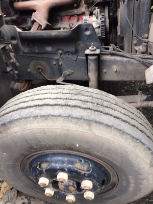 รถฮีโน่ 6 ล้อ บรรทุกน้ำมัน FC4J  140 แรงม้า. ปี 44. , ( * มี ขาย 2 คัน. )     สนใจติดต่อ  081 - 6079515