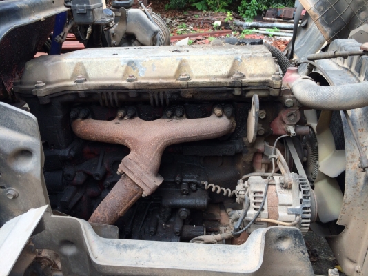 รถฮีโน่ 6 ล้อ บรรทุกน้ำมัน FC4J  140 แรงม้า. ปี 44. , ( * มี ขาย 2 คัน. )     สนใจติดต่อ  081 - 6079515