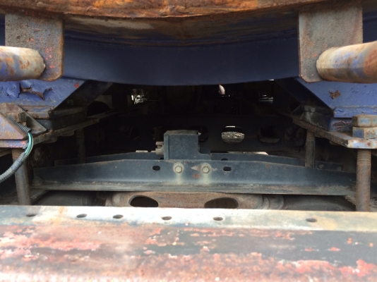 รถฮีโน่ 6 ล้อ บรรทุกน้ำมัน FC4J  140 แรงม้า. ปี 44. , ( * มี ขาย 2 คัน. )     สนใจติดต่อ  081 - 6079515