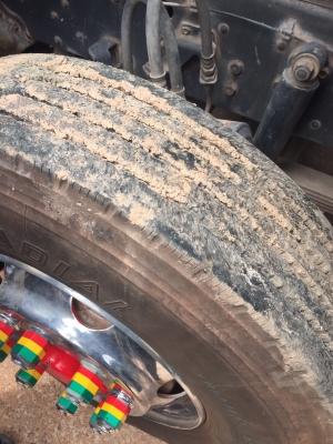 รถฮีโน่ 10 ล้อดั้ม FM1A 344 แรงม้า. ปี 55. , ( ขาย แม่ , ลูก. )    สนใจติดต่อ  081 - 6079515