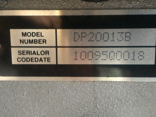 สว่านแท่นขนาดสูง 60 ซม. แบบตั้งโต็ะ  5 สปีด หัวจับดอกสว่านได้โต 12.5 มม