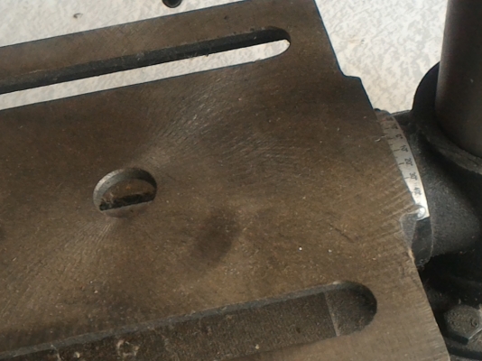 สว่านแท่นขนาดสูง 60 ซม. แบบตั้งโต็ะ  5 สปีด หัวจับดอกสว่านได้โต 12.5 มม