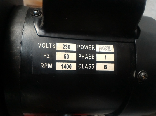 สว่านแท่นขนาดสูง 60 ซม. แบบตั้งโต็ะ  5 สปีด หัวจับดอกสว่านได้โต 12.5 มม