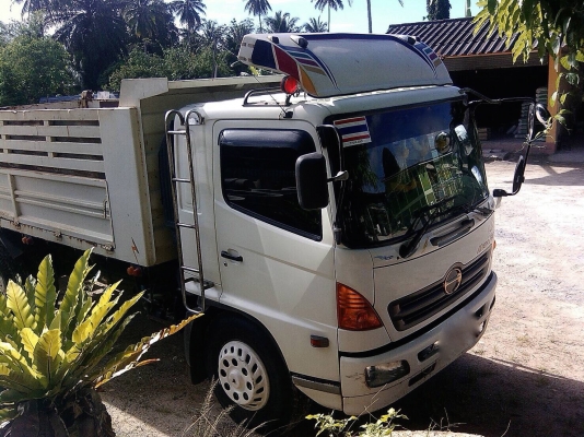 รถฮีโน่ 6 ล้อ FG1J  220 แรงม้า. ปี 50. ,  ( รถวิ่ง 8x,xxx กม. )   สนใจติดต่อ  081 - 6079515