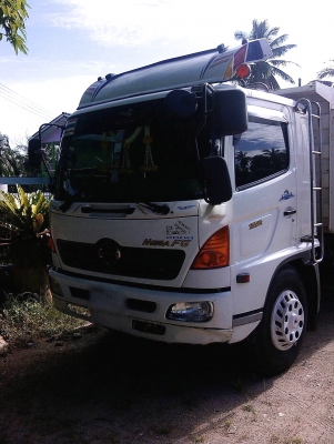 รถฮีโน่ 6 ล้อ FG1J  220 แรงม้า. ปี 50. ,  ( รถวิ่ง 8x,xxx กม. )   สนใจติดต่อ  081 - 6079515