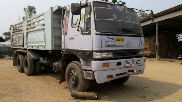 สิบล้อ ฮีโน่ FM2K-260ปี48ดั้มสามมิต สภาพดีเดิมๆสวยพร้อมใช้ ทะเบียนพร้อมโอน