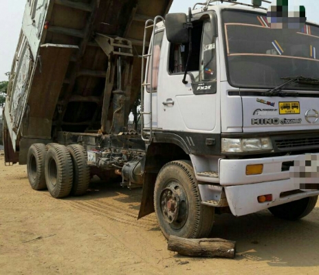 สิบล้อ ฮีโน่ FM2K-260ปี48ดั้มสามมิต สภาพดีเดิมๆสวยพร้อมใช้ ทะเบียนพร้อมโอน