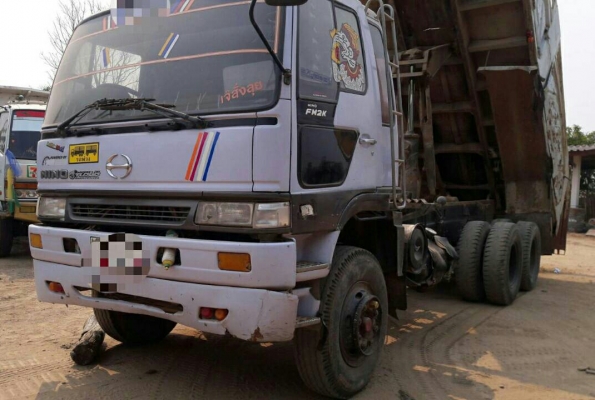 สิบล้อ ฮีโน่ FM2K-260ปี48ดั้มสามมิต สภาพดีเดิมๆสวยพร้อมใช้ ทะเบียนพร้อมโอน