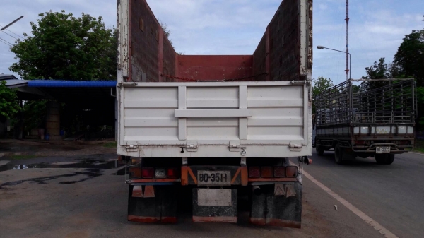 ขายรถบรรทุกเพลาเดียว Hino KT925 เครื่อง HO7C-185 แรง พวงมาลัยพาวเวอร์ เบรคจิฟฟี่ทะเบียนพร้อม