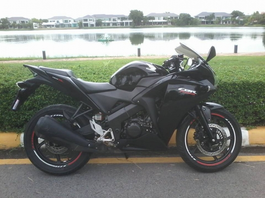 HONDA CBR 150R HONDA CBR 150R