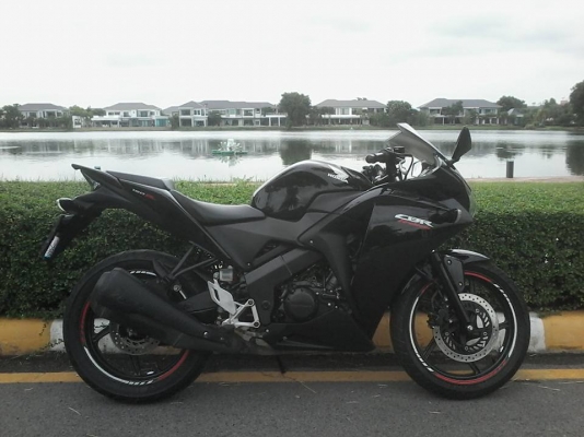 HONDA CBR 150R HONDA CBR 150R