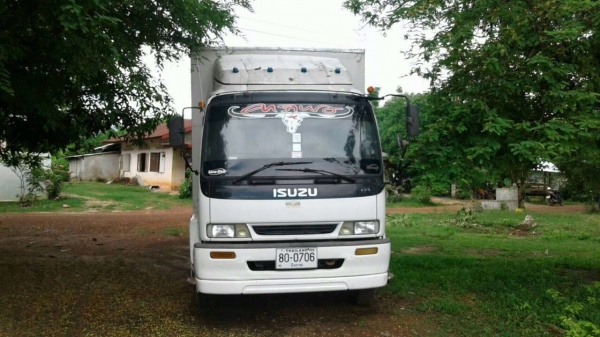 ขายรถบรรทุกตู้แห้ง 6 ล้อ ISUZU FTR เครื่อง 200 แรง ปี 45 ตู้แห้งยาว 6.50 เมตร ไมล์ 26x,xxx รถสวยพร้อมใช้งาน ทะเบียนพร้อม ขายรถบรรทุกตู้แห้ง 6 ล้อ ISUZU FTR เครื่อง 200 แรง ปี 45 ตู้แห้งยาว 6.50 เมตร ไมล์ 26x,xxx รถสวยพร้อมใช้งาน ทะเบียนพร้อม