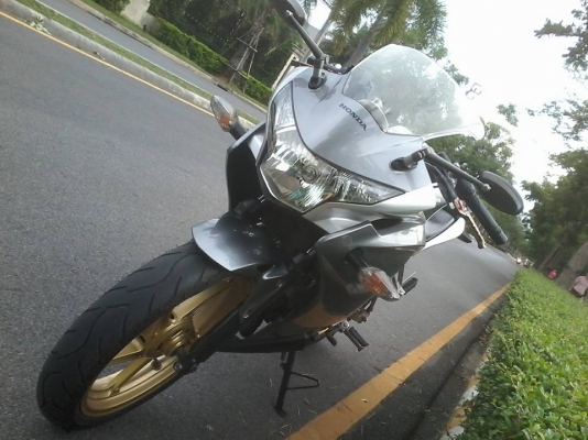 HONDA CBR 250R