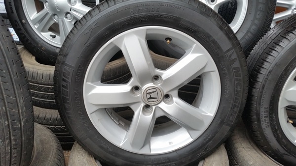 ขายล้อHONDA ขอบ15 ยาง175/65/15 4 ล้อ