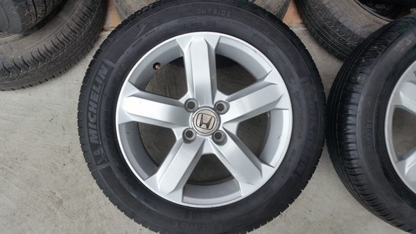 ขายล้อHONDA ขอบ15 ยาง175/65/15 4 ล้อ