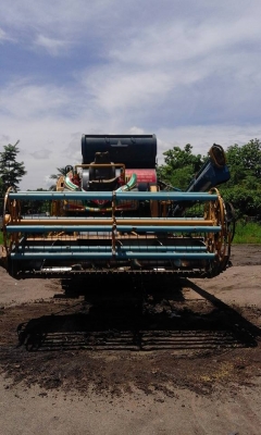 ขายรถเกี่ยวรุ่นเงินมี ปี 53