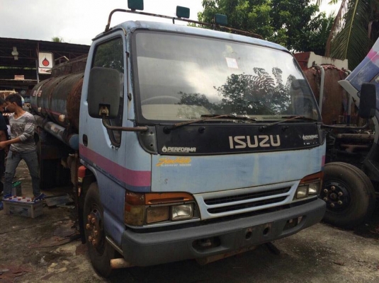 6 ล้อรถน้ำมัน 120 แรง ปี 2538 ISUZU NPR66LX5 รถห้างแท้ ถัง 6000 ลิตร เล่ม ม.79 ไว้