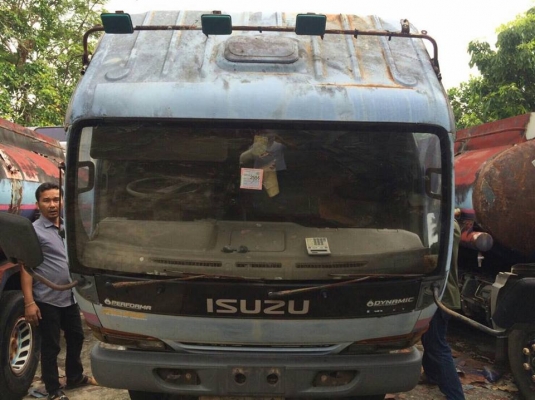 6 ล้อรถน้ำมัน 120 แรง ปี 2538 ISUZU NPR66LX5 รถห้างแท้ ถัง 6000 ลิตร เล่ม ม.79 ไว้