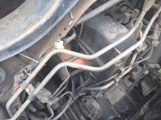 10 ล้อหัวลาก 320 แรง แมคโหลดปี 2550 สภาพดี พร้อมใช้ เก๋งเคยทำสีมาบ้างแล้ว