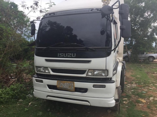 10 ล้อหัวลาก 320 แรง แมคโหลดปี 2550 สภาพดี พร้อมใช้ เก๋งเคยทำสีมาบ้างแล้ว