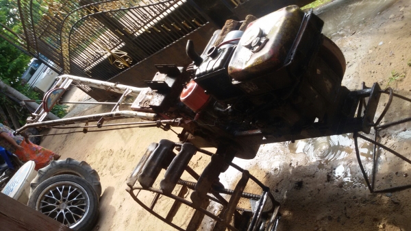 ขายรถไถนาเดินตามคูโบต้า9.5แรงราคา12500บาท..ยันม่า8.5แรง8900บาทเครื่องดีติดง่าย