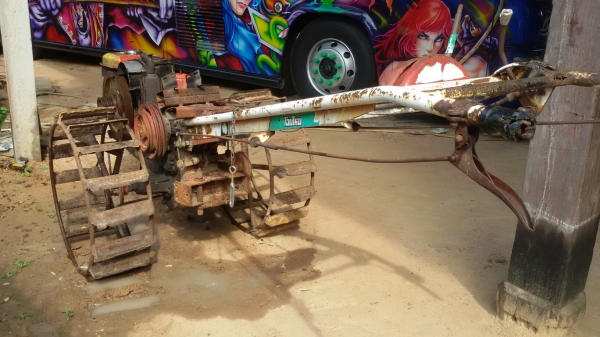 ขายรถไถนาเดินตามคูโบต้า9.5แรงราคา12500บาท..ยันม่า8.5แรง8900บาทเครื่องดีติดง่าย