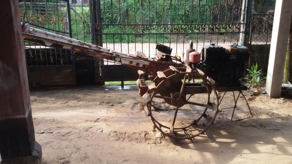 ขายรถไถนาเดินตามคูโบต้า9.5แรงราคา12500บาท..ยันม่า8.5แรง8900บาทเครื่องดีติดง่าย