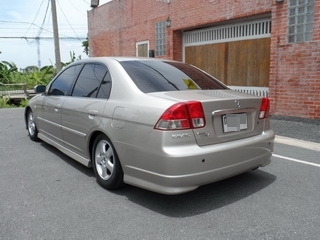 HONDA CIVIC 1.7 VTEC AUTO 2005 รถพร้อมใช้ จัดไฟแนนซ์ได้ T.086-527-9533