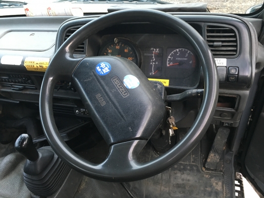 ขายหัวเก๋ง ISUZU NKR รถ6ล้อ(หรือ4ล้อเล็ก) นำเข้าจากญึ่ปุ่น100\% ราคาถูกๆ สภาพสวยๆ สนใจติดต่อ 081-948-5494