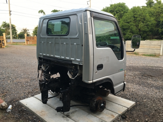 ขายหัวเก๋ง ISUZU NKR รถ6ล้อ(หรือ4ล้อเล็ก) นำเข้าจากญึ่ปุ่น100\% ราคาถูกๆ สภาพสวยๆ สนใจติดต่อ 081-948-5494
