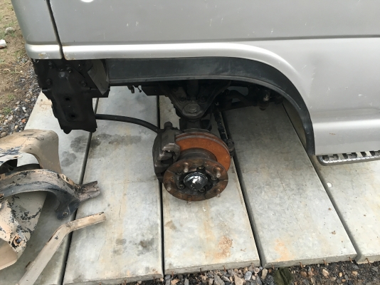 ขายหัวเก๋ง ISUZU NKR รถ6ล้อ(หรือ4ล้อเล็ก) นำเข้าจากญึ่ปุ่น100\% ราคาถูกๆ สภาพสวยๆ สนใจติดต่อ 081-948-5494