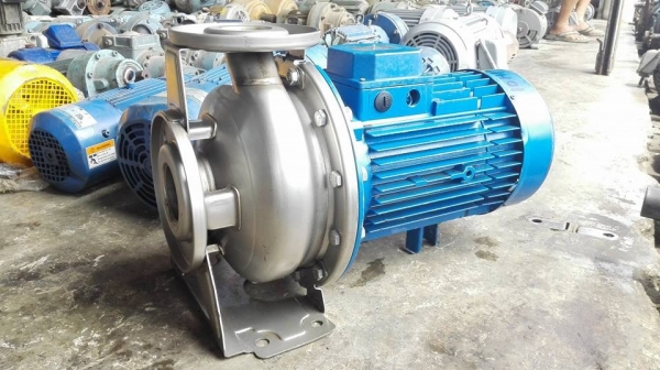 ** SOLD ** ปั้มน้ำหอยโข่งสแตนเลส EBARA ขนาด 10 HP 380V เข้า 2.5 - 2" ของใหม่เก่าเก็บไม่เคยใช้งาน!!