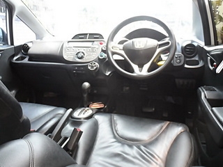 HONDA JAZZ 1.5 VTEC AUTO ปี 2009 รถพร้อมใช้ ขายถูก T.086-527-9533