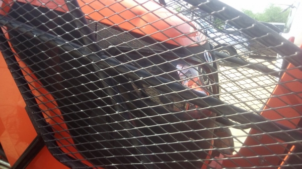 ขายรุ่น m 6040 ครับ สวยมาก  ลดแล้ว ลดแล้ว