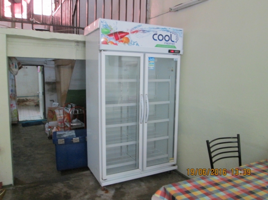 ตู้แฃ่สภาพใหม่///ป้ายแดง///ใฃ้ได้ 4 เดือน///ขายถูกมากครับ