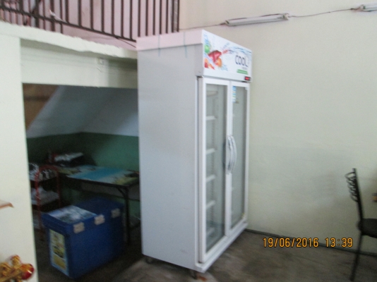ตู้แฃ่สภาพใหม่///ป้ายแดง///ใฃ้ได้ 4 เดือน///ขายถูกมากครับ