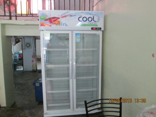 ตู้แฃ่สภาพใหม่///ป้ายแดง///ใฃ้ได้ 4 เดือน///ขายถูกมากครับ