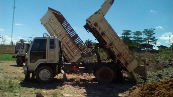 ขายรถดั้มร็อกกี้195แรง ทิฟฟี่ พาวเวอ แอรหนาว ยาง900ขอบ20 สภาพพร้อมลุย เอกสารพร้อมโอน