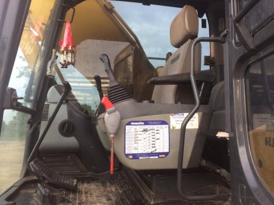 ขายรถแมคโคร KOMATSU