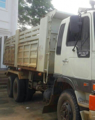 สิบล้อ ฮีโน่ FM2K 260 สภาพดีเดิมๆสวยพร้อมใช้งาน ทะเบียนพร้อมโอน