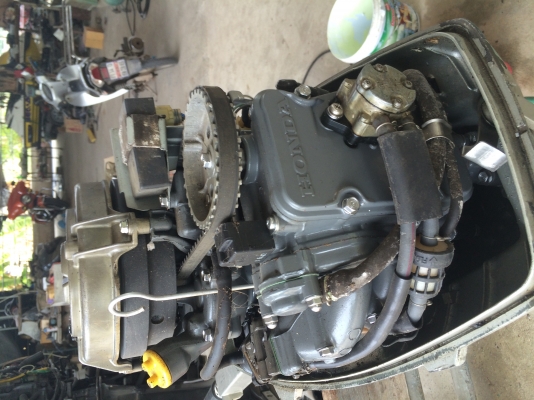 ขายเครื่อง honda 9.9 แรงหางสั้น 17 นิ้ว เครื่องสตาร์ทติดดีเร่งดี