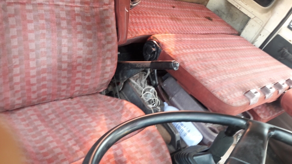 ขาย รถบรรทุก6 ล้อเครน