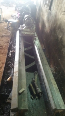 ขายเครื่องกลึงยุโรปวงสวิง800เปิดคอม้าได้ยันศูนย์2.7เมตรยาว13ฟุตราคา160000