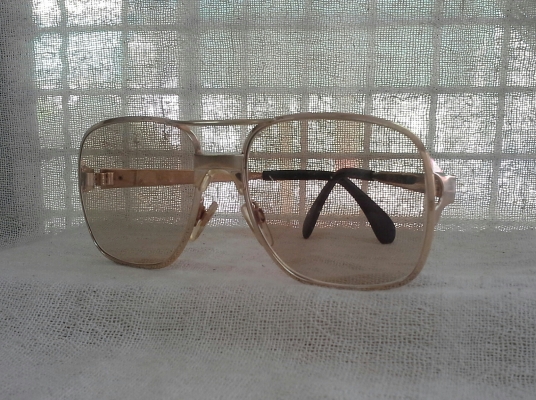 แว่นตาเยอรมันโกลด์ฟิลด์ยุค 70s  เลนส์ออโต้พระเจ้า!  Vintage METZLER handmade in Germany  14K