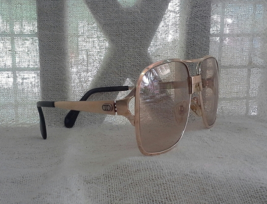 แว่นตาเยอรมันโกลด์ฟิลด์ยุค 70s  เลนส์ออโต้พระเจ้า!  Vintage METZLER handmade in Germany  14K